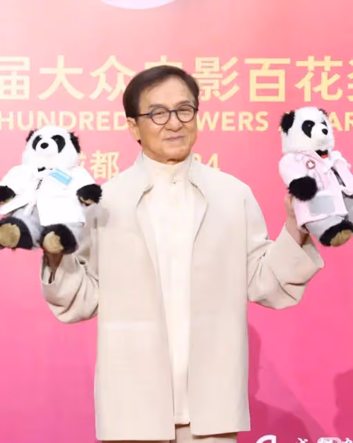 百花獎紅毯眾星生圖合集:關曉彤造型又翻車,全場搭配魏大勛最佳