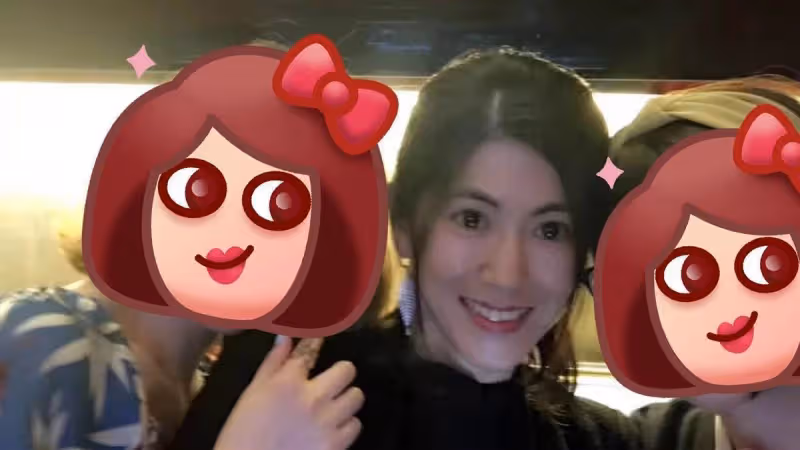 女兒翻出媽媽20年前老照片，驚嘆「乍一看還以為是我自己」，見本尊照後大家懂了