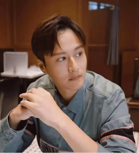 TVB又一男星宣布約滿離巢!首次擔正男一,坦言入行14年遇瓶頸期