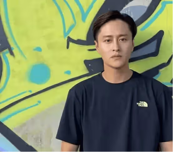 TVB又一男星宣布約滿離巢!首次擔正男一,坦言入行14年遇瓶頸期