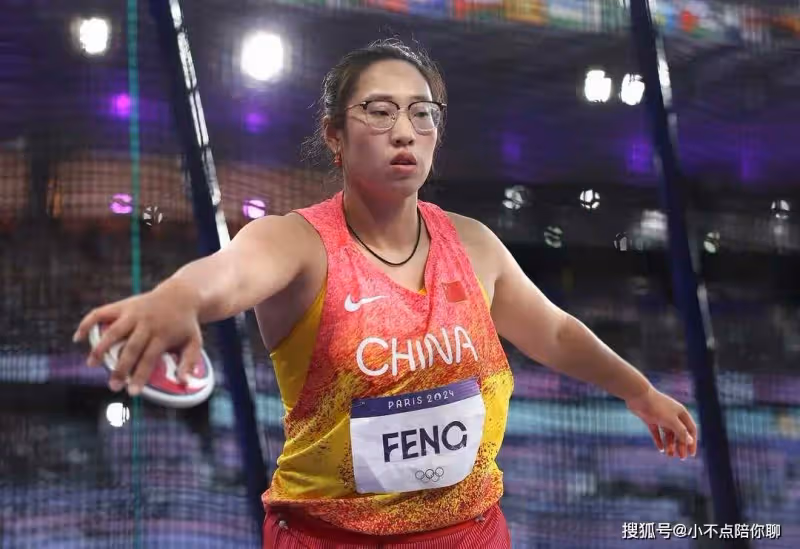 女子鐵餅馮彬67米51摘銀 美國選手成功衛冕