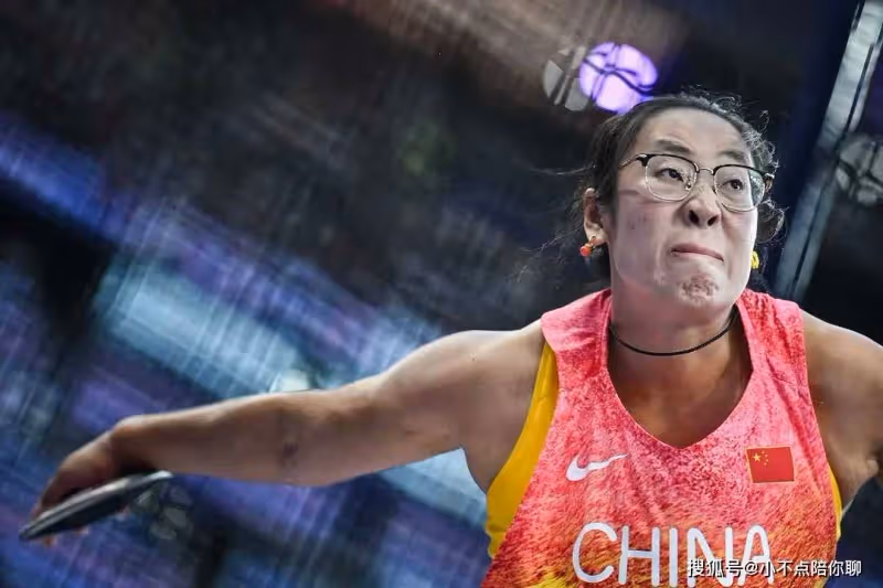 女子鐵餅馮彬67米51摘銀 美國選手成功衛冕
