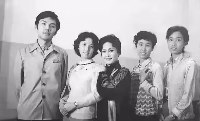 妹妹是國家有名演員,哥哥卻是油污工人,瞿穎要拉兄長一把嗎