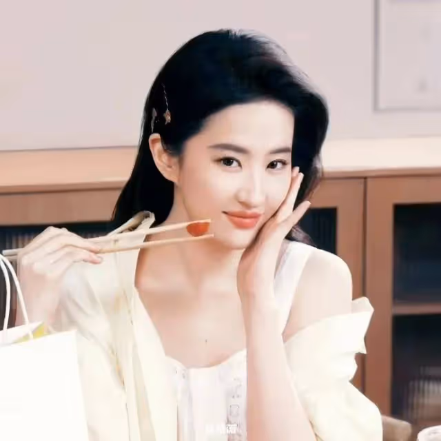 劉亦菲秋奶外賣代言超靚!膚白貌美大長腿性感撩人