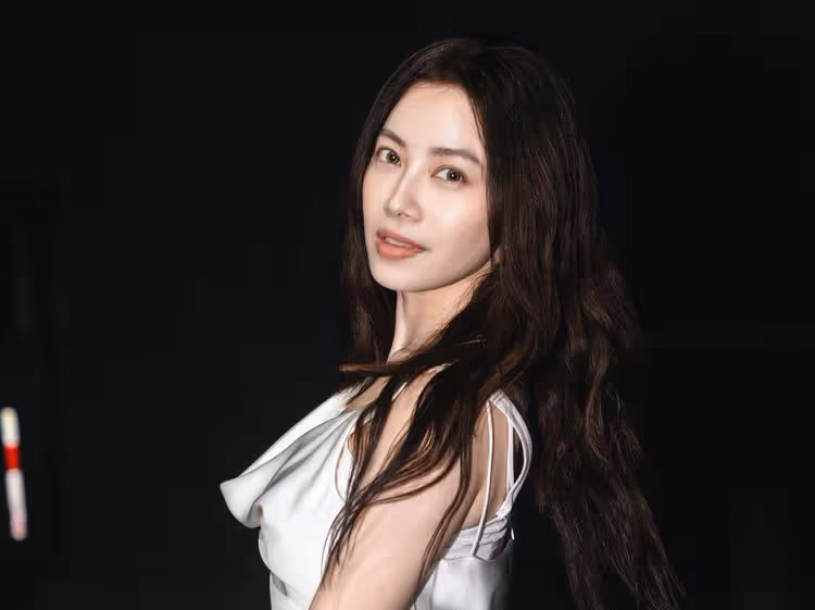 不合理吧！徐懷鈺46歲還美成這樣　素顏膚況示人沒在怕