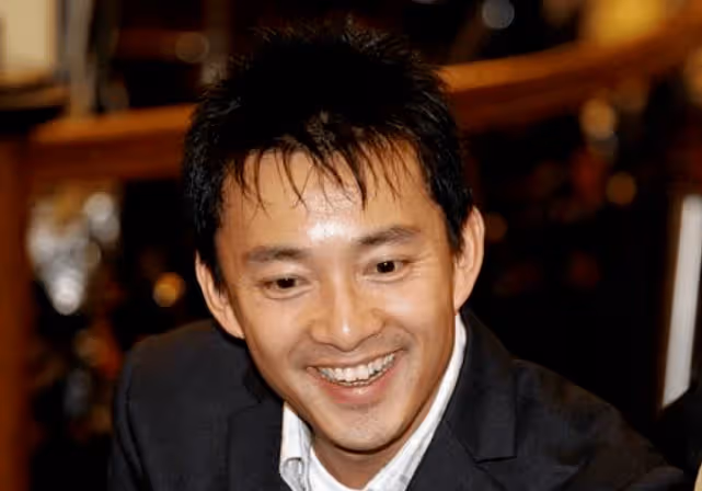 他是「央視驕傲」，最紅時被迫轉型，55歲坐擁500億資產！你認識嗎？