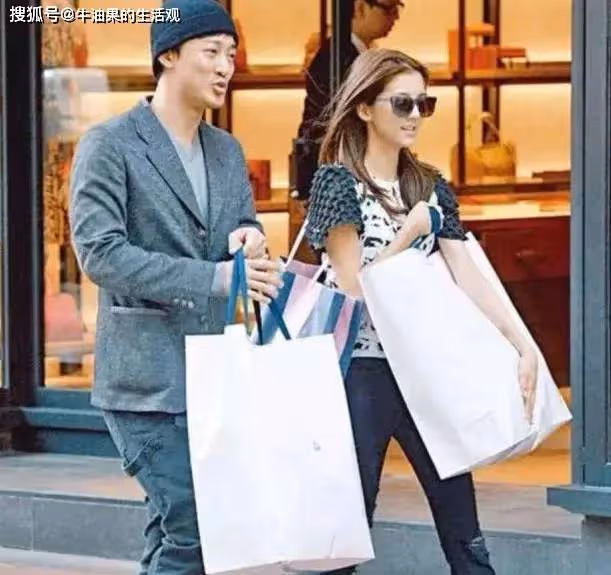 吳千語施伯雄大婚,網友喊話林峰張馨月,過往不體面言論被扒