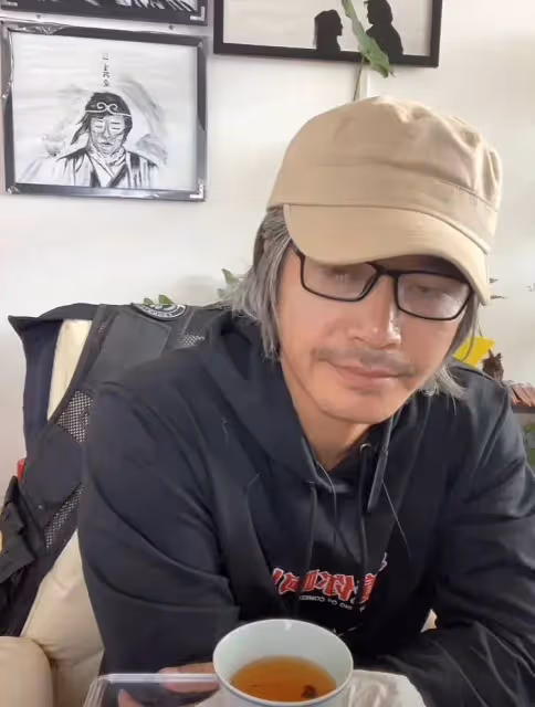 起猛了!周星馳模仿者直播人氣輕鬆破10萬,網友評論兩極分化