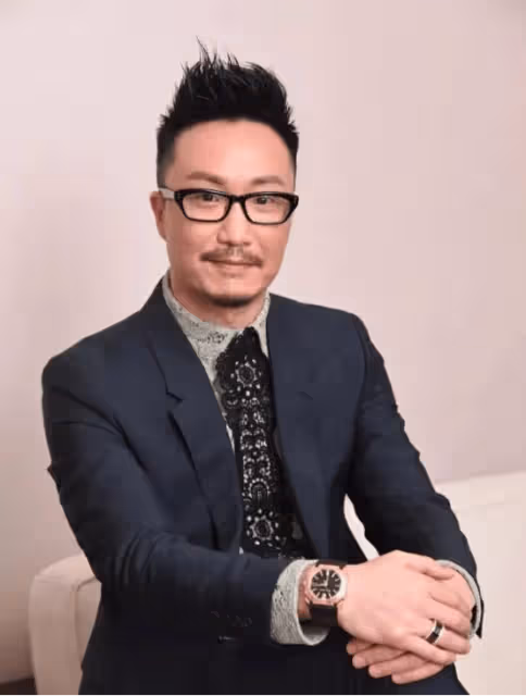 自曝患抑鬱症將赴美治療,香港知名男星提及與頂流前妻婚姻期間不開心