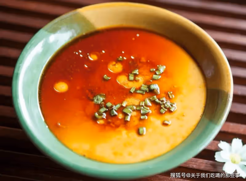 怎樣蒸出滑嫩細膩的雞蛋羹?比例和竅門告訴你,照著做比豆腐還嫩