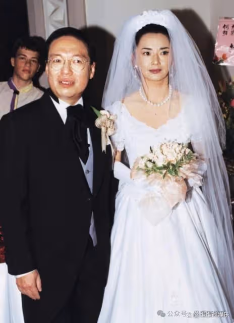 66歲胡慧中的痛:前夫慘死街頭,現任剛出獄,200斤女兒令她擔憂