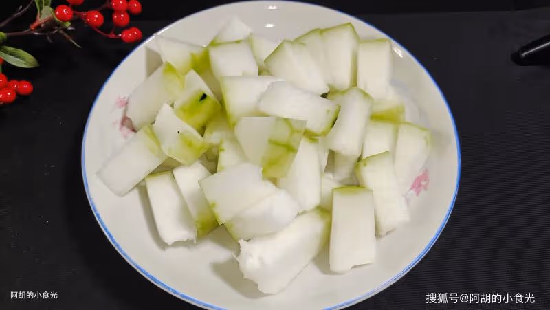 冬瓜和它天生一對,天熱使勁吃!燉一鍋有湯又有菜,清爽不油膩、不失鮮美味道
