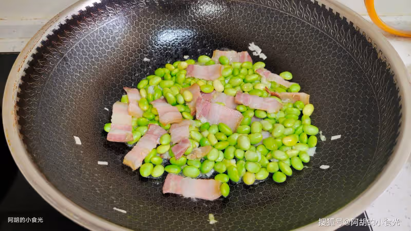 冬瓜和它天生一對,天熱使勁吃!燉一鍋有湯又有菜,清爽不油膩、不失鮮美味道