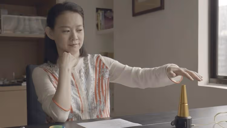 曾寶儀與男友林明謙拍《交換禮物》紀錄片　訪談暖心生命故事