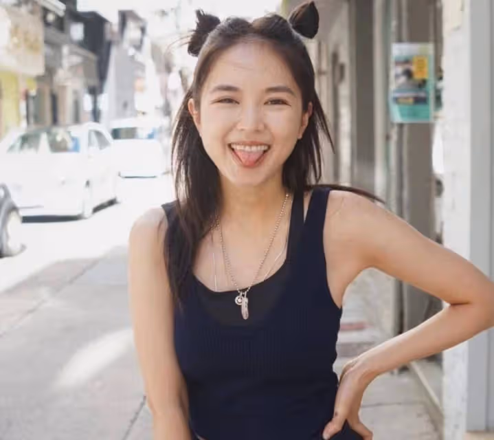 遭公司冷待?蘇麗珊曝靠男友按摩店維持生計,卻被批毫無一技之長