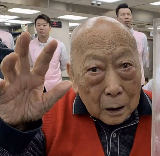 一路走好!香港富商「麻將館大王」林國強在醫院安詳離世,終年105歲