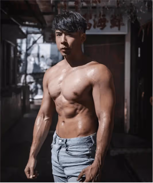 行走的荷爾蒙!TVB新綜藝野男選秀,官網硬照來襲,各個胸肌八塊,顏值回春