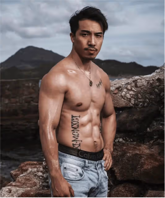 行走的荷爾蒙!TVB新綜藝野男選秀,官網硬照來襲,各個胸肌八塊,顏值回春