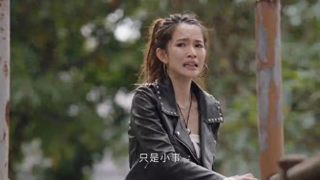 TVB翻版楊丞琳曬近況!穿泳衣玩水上圍澎湃,憑《新聞女王》出圈