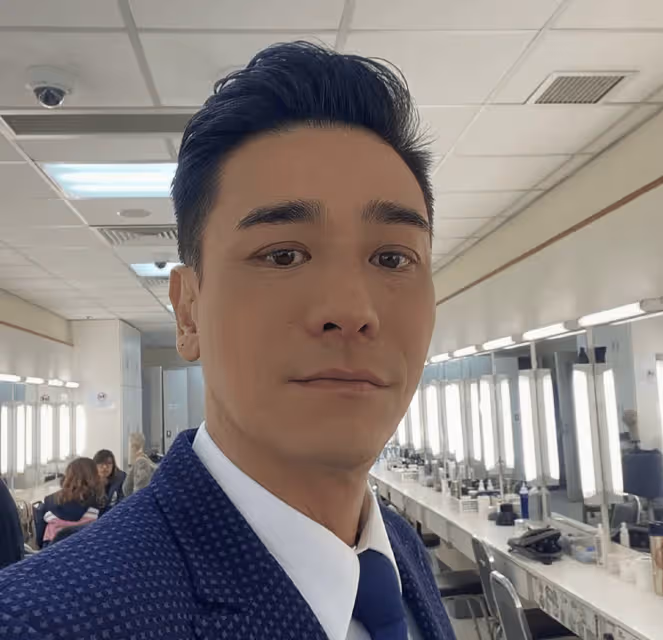 TVB前男星轉行做按摩師,跑了20年龍套,拍戲薪酬低難養家