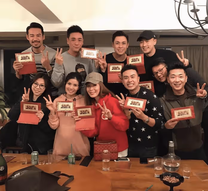 TVB前男星轉行做按摩師,跑了20年龍套,拍戲薪酬低難養家