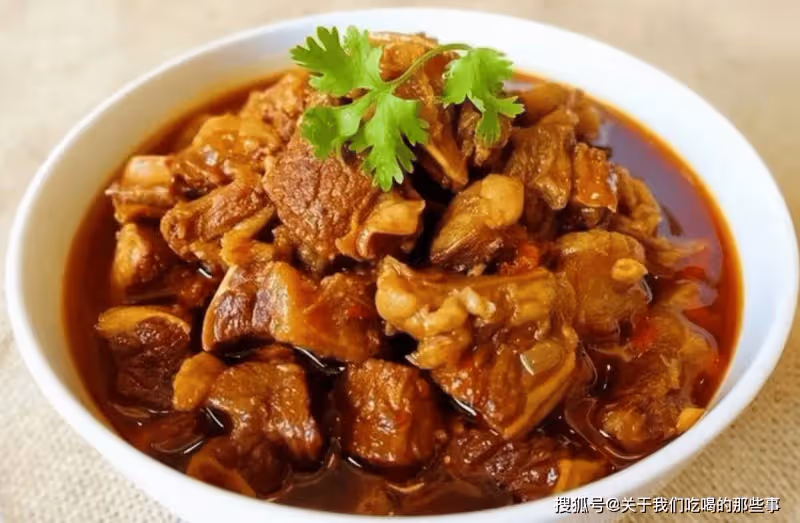 燉牛肉時,怎麼燉才可以鮮嫩不硬?掌握5個技巧,肉嫩味鮮還不腥