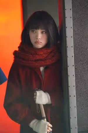 歐陽娜娜曬「短髮入浴照」賣萌濕發玩泡泡 網暈:這是我能看的嗎