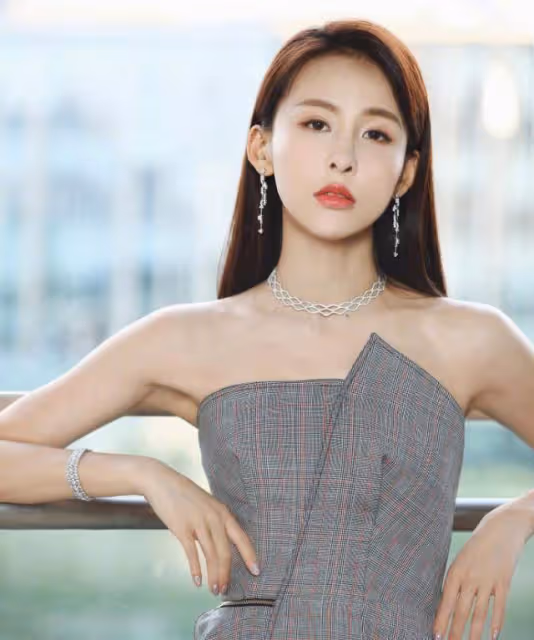 賈青回應王麗坤前夫轉帳傳聞:謠言止於智者,別拿女孩當談資!