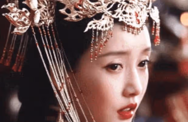 《少年白馬醉春風》葉鼎之和易文君是不是從小被定親?