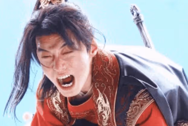 《少年白馬醉春風》葉鼎之和易文君是不是從小被定親?