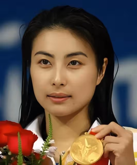 同樣都是「女子跳水冠軍」,為什麼只有郭晶晶被稱為「跳水女皇」?實力說明一切!