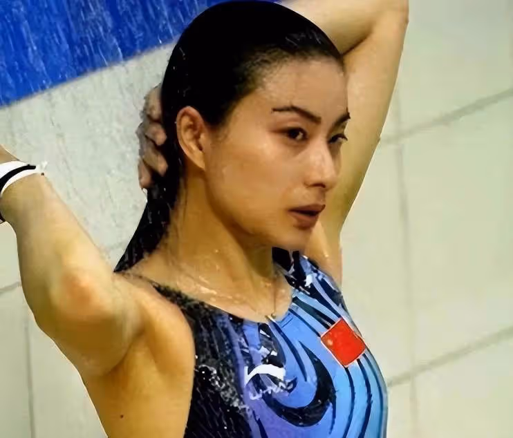 同樣都是「女子跳水冠軍」,為什麼只有郭晶晶被稱為「跳水女皇」?實力說明一切!