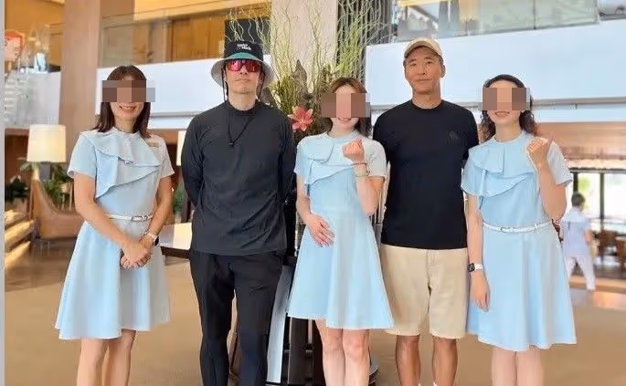 49歲黃立行與吳建豪打小白球！網驚見他冒白髮「變得慈祥了」