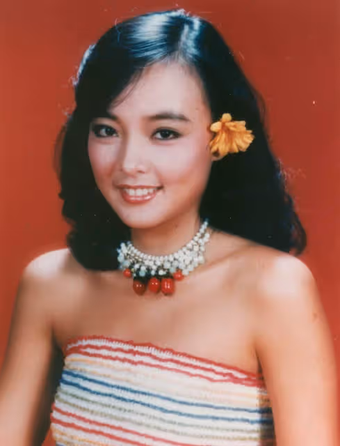 出家方知父母情深,資深女星「看破紅塵剃度為尼」修行30年,卸下光環「親烹200道友餐食」如今圓寂往極樂!