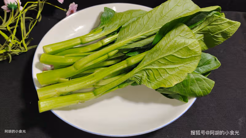 立秋後這素菜使勁吃,一煮一拌分分鐘上桌!拌出鮮甜爽口、滿口留香好營養