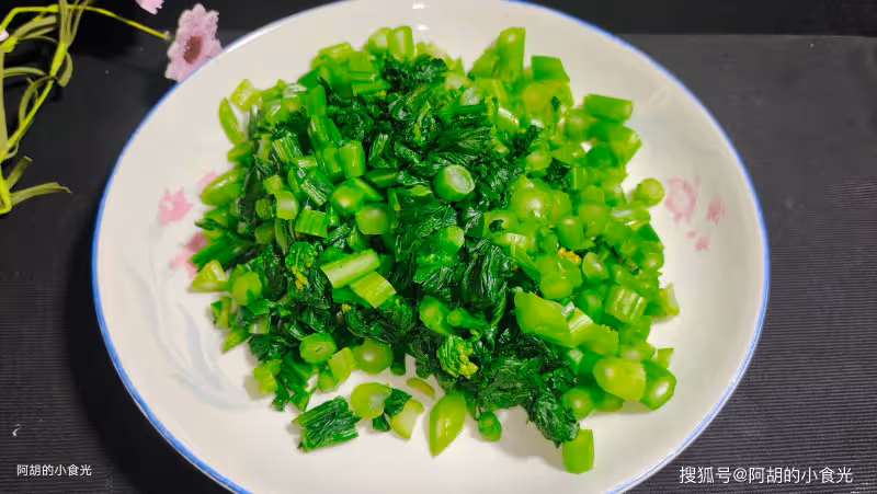 立秋後這素菜使勁吃,一煮一拌分分鐘上桌!拌出鮮甜爽口、滿口留香好營養
