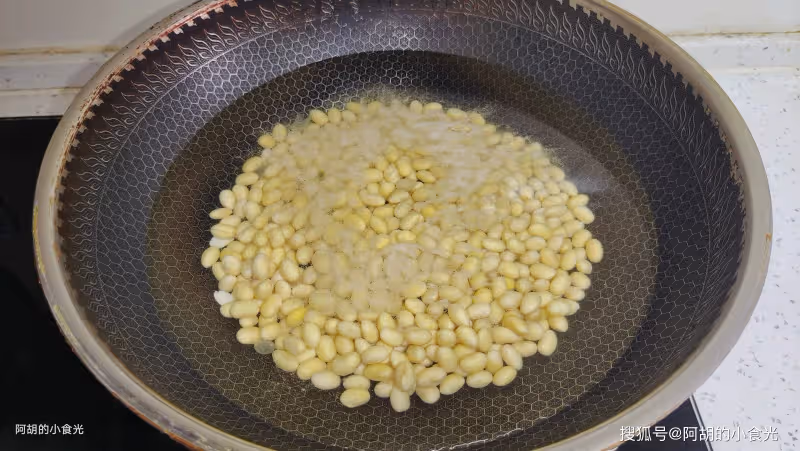 立秋後這素菜使勁吃,一煮一拌分分鐘上桌!拌出鮮甜爽口、滿口留香好營養