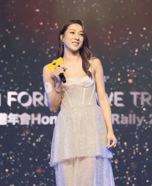 今日廣州開唱!40歲TVB前花旦感性發文:多謝你們沒放棄我
