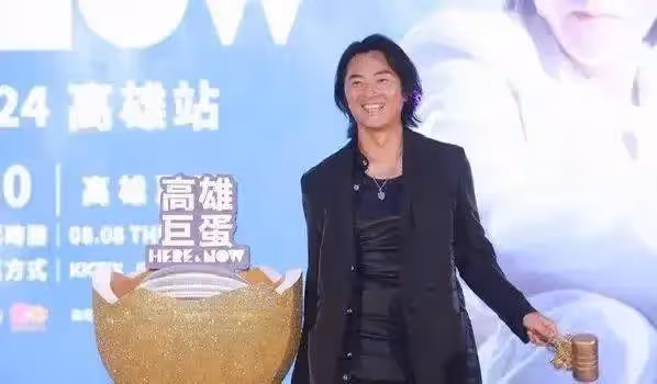 好久不見!與TVB知名花旦結婚生活愜意,香港知名男星自曝將再在台灣開演唱會