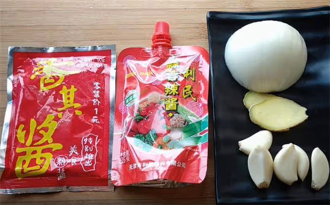 外面賣7元一斤醬香餅，在家就能做，從和面到秘制醬料，詳細講解
