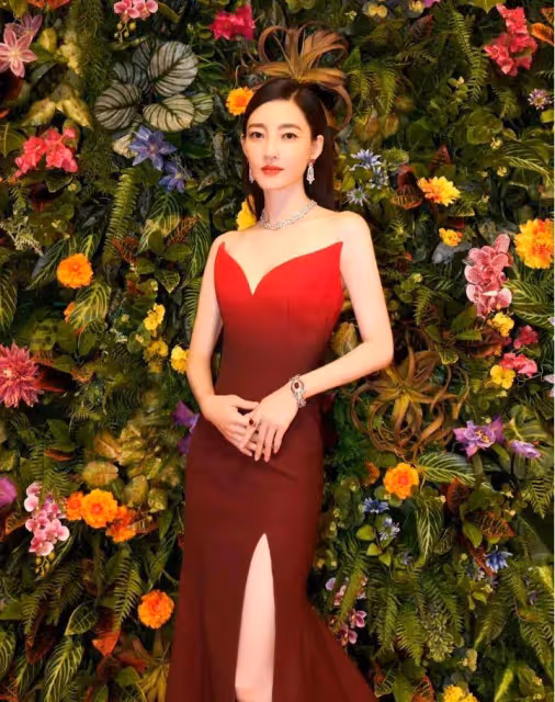 內蒙第一女星王麗坤性感美圖!曾被譽是素顏女神身材火辣