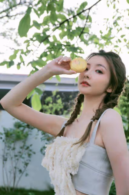 王思聰前女友豆得兒官宣戀情:我戀愛了!愛情的小船再次揚帆起航