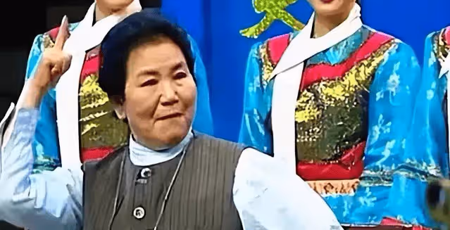 看完趙麗蓉的墓地,再看高秀敏的墓地,網友:令人敬重的演員