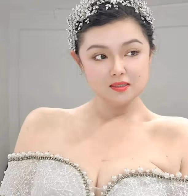 恭喜!TVB前知名女星減重上百斤後人氣急升,首演綜藝卻因皮膚松垮被指嚇人
