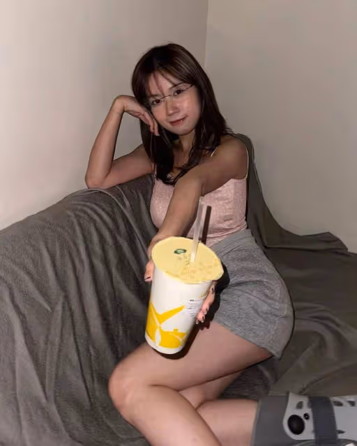 好慘!TVB小花黃婧靈曝摔下樓梯致骨裂,被指胸前負荷太大失平衡