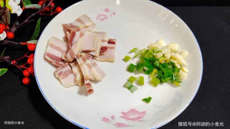 三伏天出汗多,遇到這菜敞開吃!咕嘟咕嘟一鍋出,有湯有菜才下飯、超鮮滋味