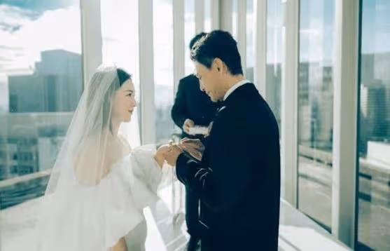 曾志偉兒媳《法證6》穿婚紗肚凸凸?黃宗澤解釋:小了1個碼