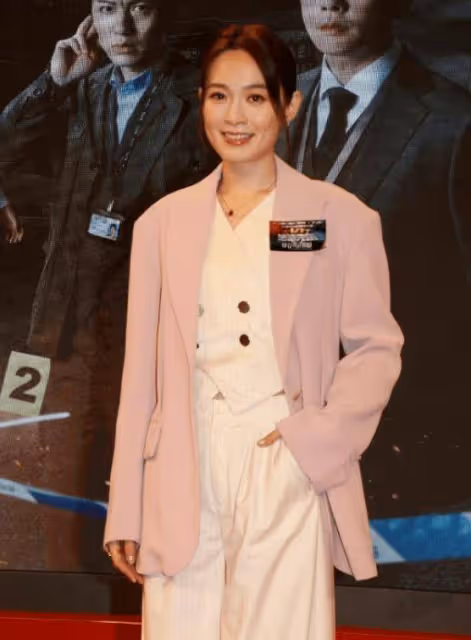 曾志偉兒媳《法證6》穿婚紗肚凸凸?黃宗澤解釋:小了1個碼