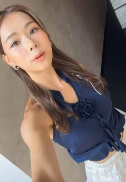 吸睛!TVB小花廖慧儀穿比基尼大秀豐滿上圍,被指掌握了流量密碼