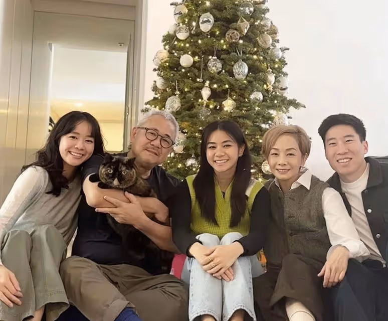 恭喜!香港女星28歲女兒迎來大婚,婚後將和老公移居美國